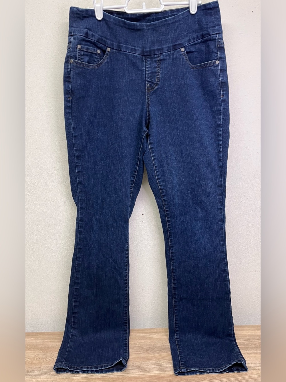 Jag Pull-on High Rise Boot Leg Jeans Size 10